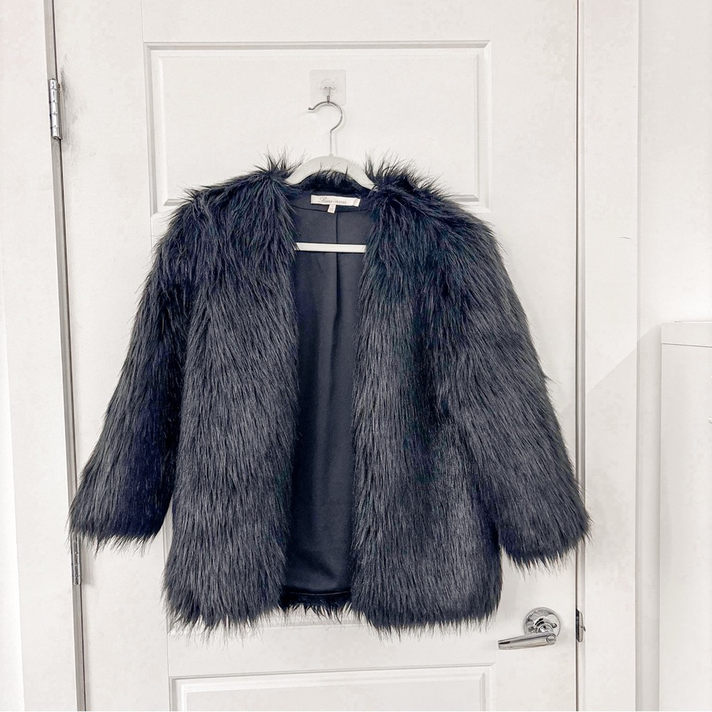 Lovers + Friends Adora Faux Fur Jacket - Picture 4 of 8